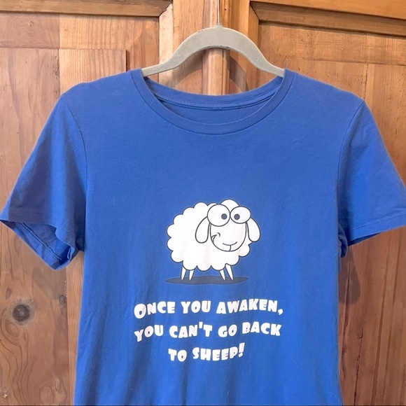 Red Bubble Blue Funny Sheep Tee Size Small - Picture 4 of 9